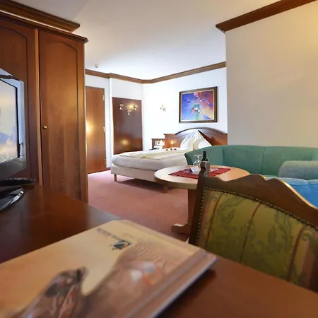 Residenz Hochland Ξενοδοχείο Ζέεφελντ