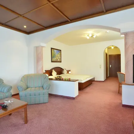 Ξενοδοχείο Residenz Hochland 4*