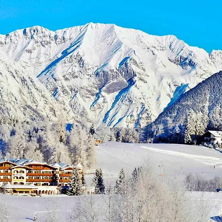 Ξενοδοχείο Residenz Hochland 4*